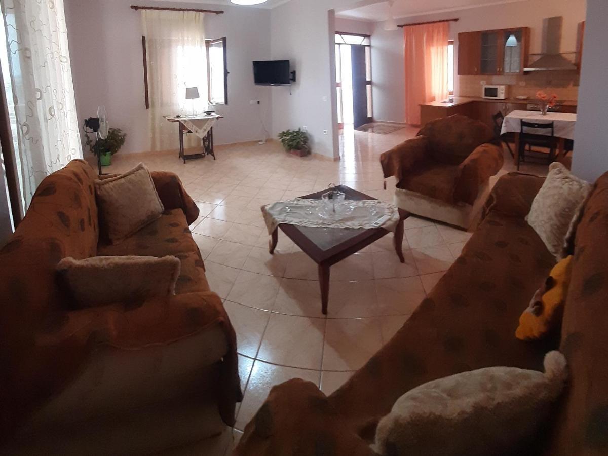 Blerina'S House Apartment Саранде Екстериор снимка